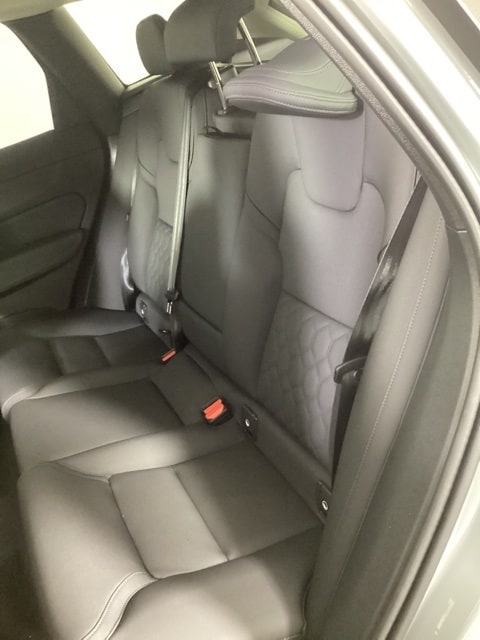 2026 Volvo XC60 Plus - Photo 11