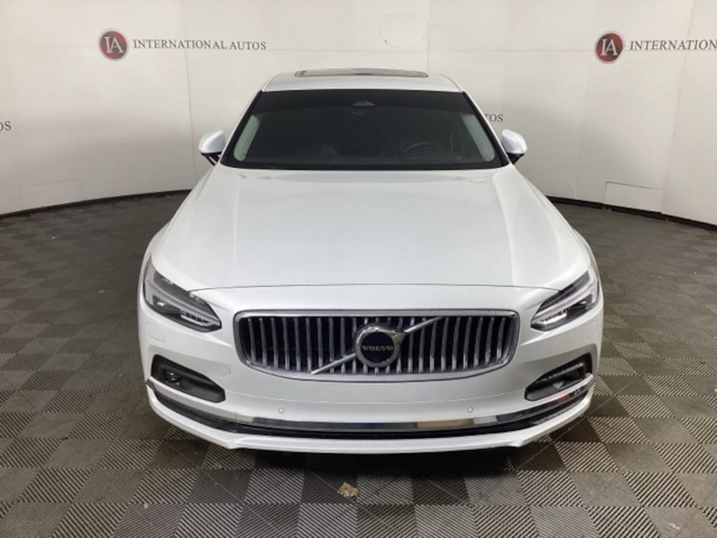 Used 2023 Volvo S90 B6 Plus Sedan