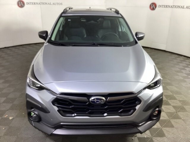 2025 Subaru Crosstrek Limited photo 2