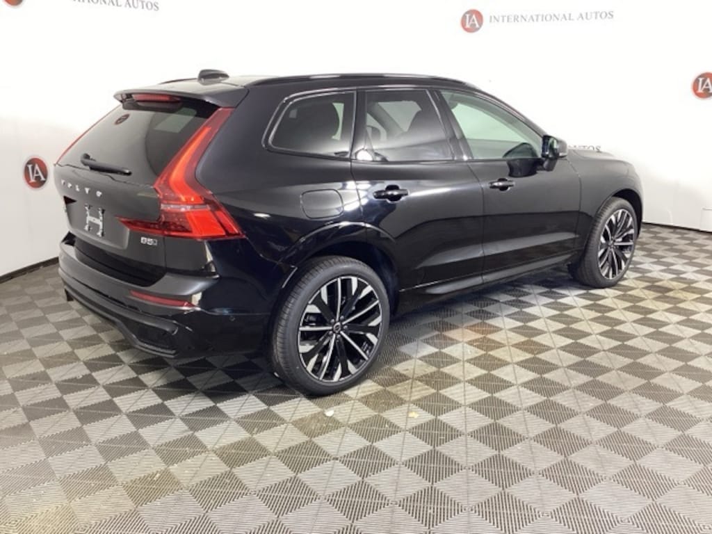 New 2026 Volvo XC60 B5 Ultra SUV