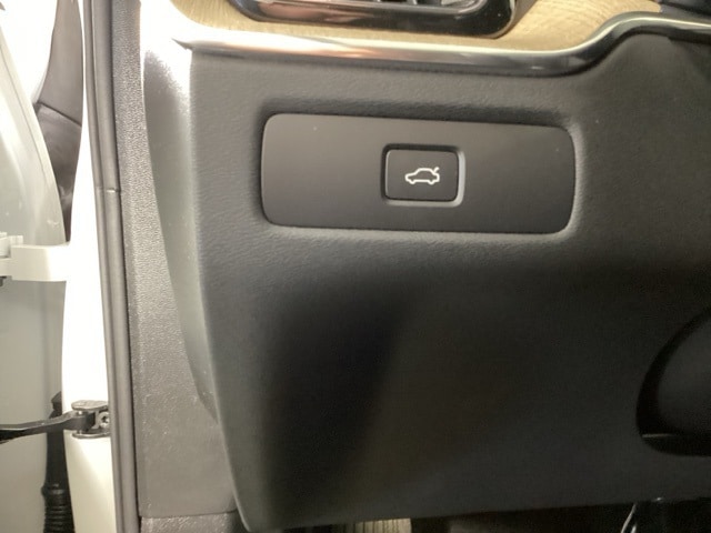 2026 Volvo XC60 Ultra - Photo 19