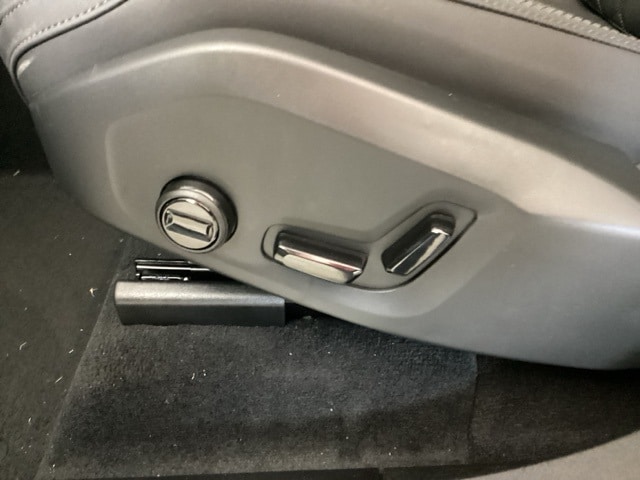 2026 Volvo XC90 Plus - Photo 14