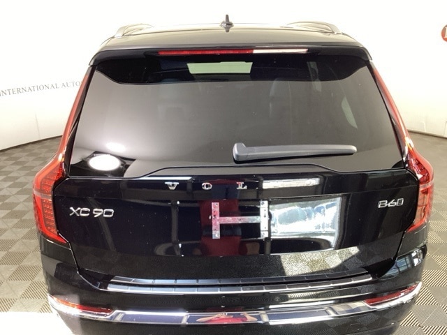2026 Volvo XC90 Plus - Photo 5