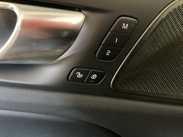 2026 Volvo V60 Cross Country Plus - Photo 17