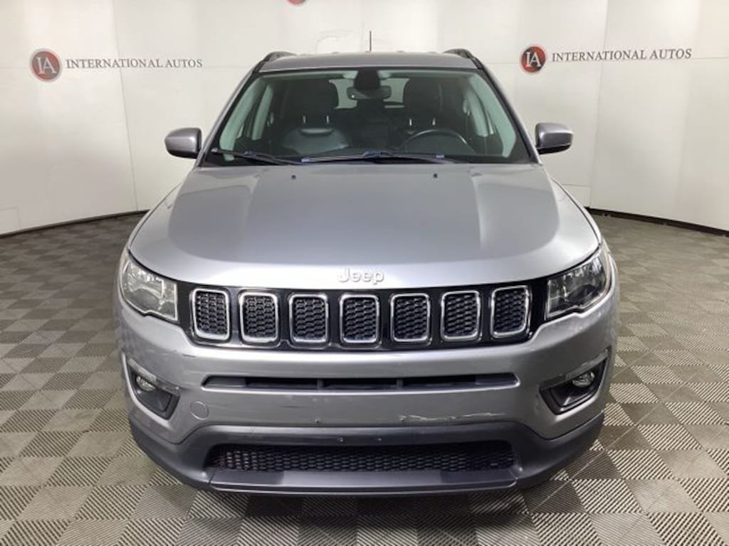 Used 2018 Jeep Compass Latitude SUV