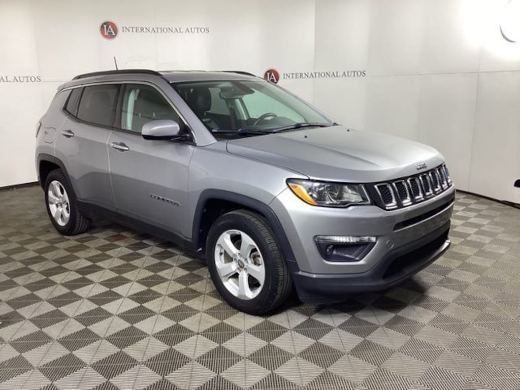 Used 2018 Jeep Compass Latitude SUV