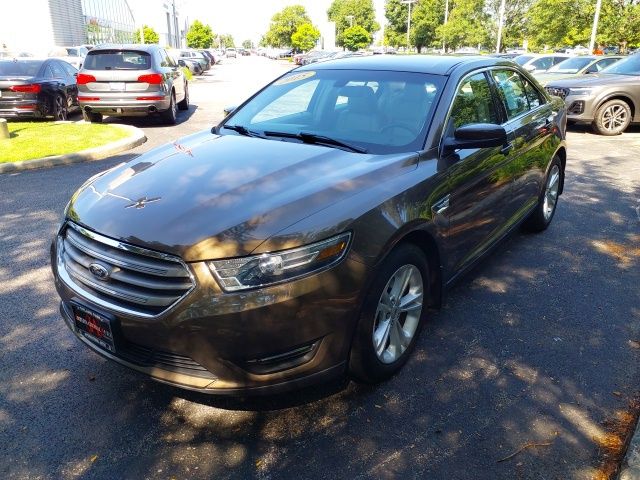 2015 Ford Taurus