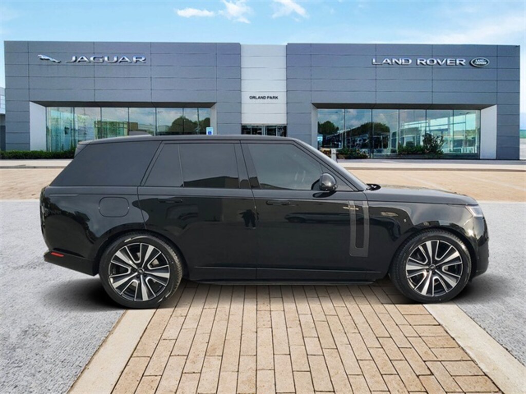 Used 2023 Land Rover Range Rover SE SUV