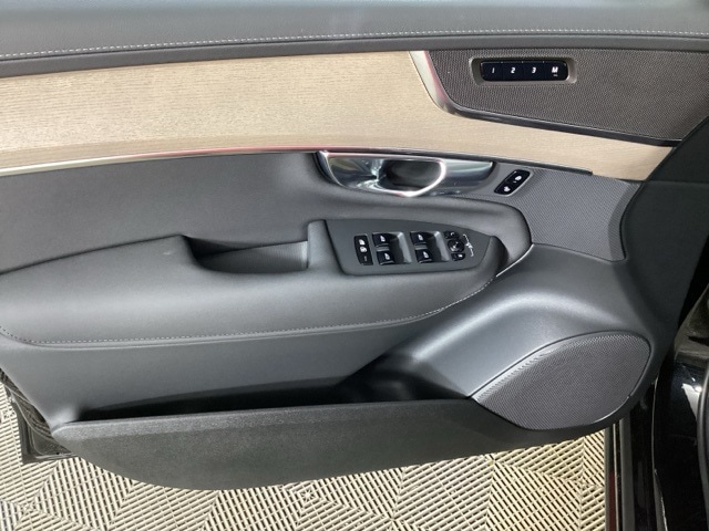 2026 Volvo XC90 Core - Photo 16