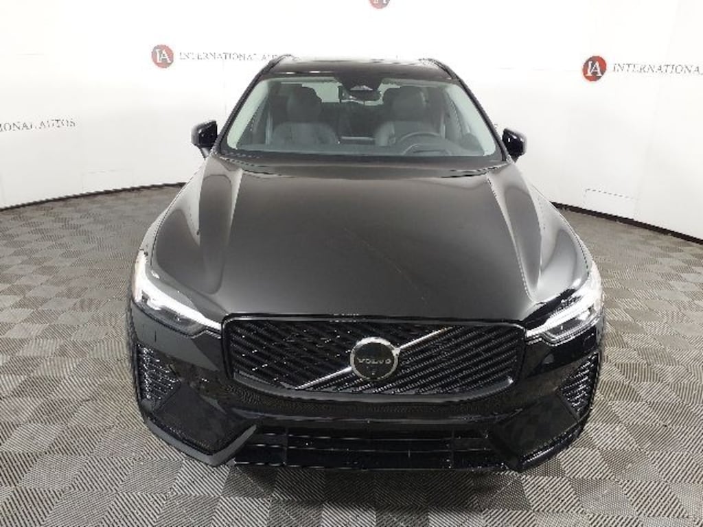New 2026 Volvo XC60 B5 Ultra SUV