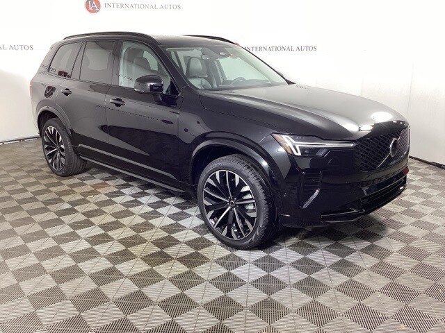 2026 Volvo XC90 photo 3
