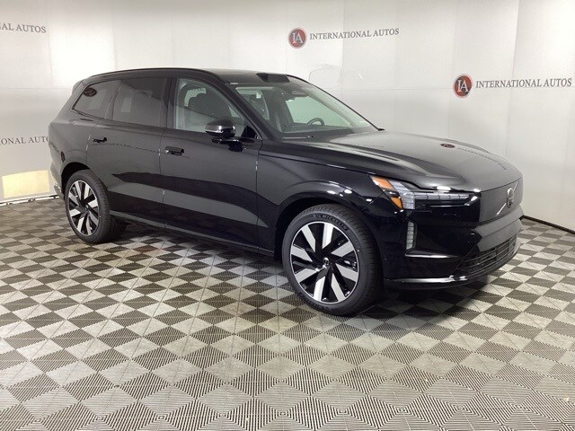 2025 Volvo EX90 Twin Motor Performance Ultra photo 3