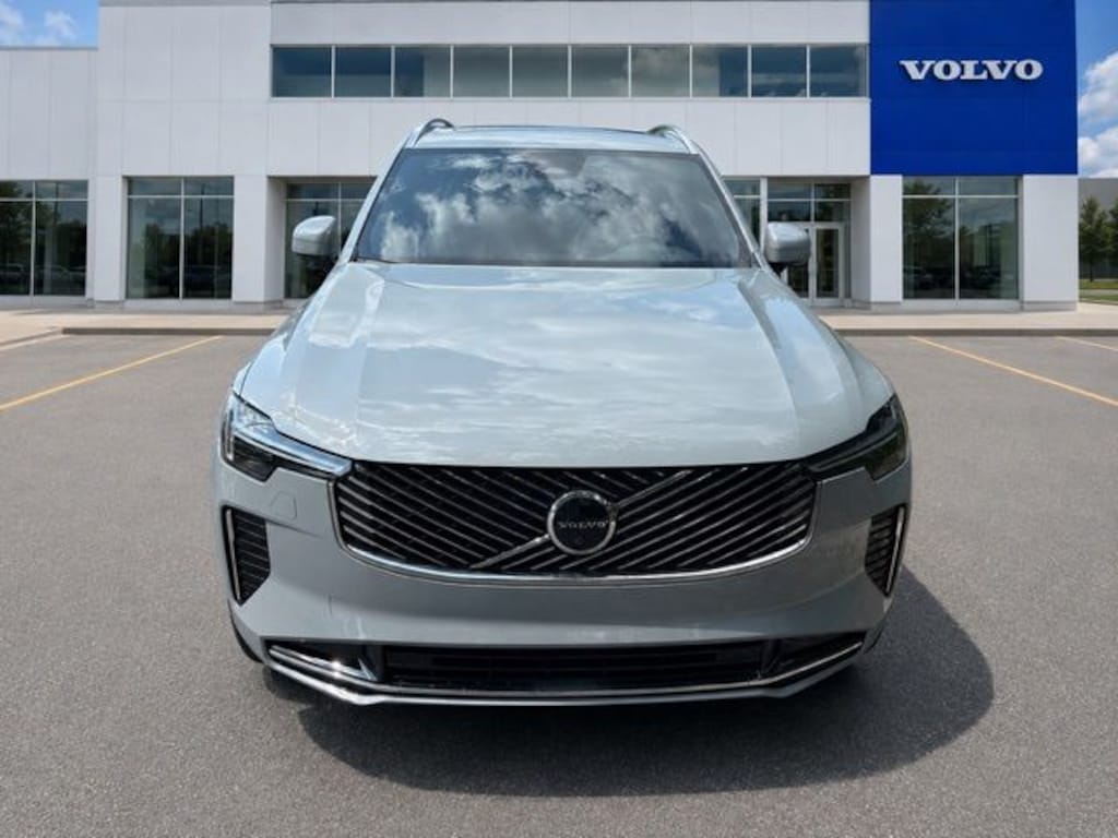 New 2027 Volvo XC90 Plus SUV