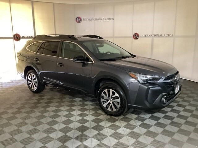 2025 Subaru Outback Premium photo 3