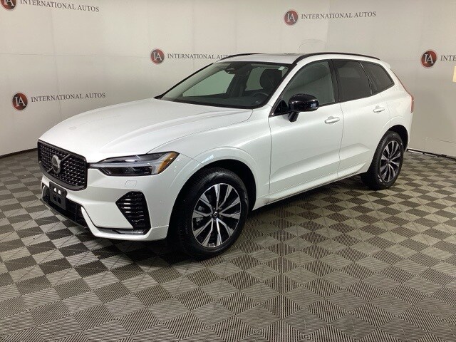 New 2025 Volvo XC60 B5 Core AWD SUV for sale in Tinley Park, IL