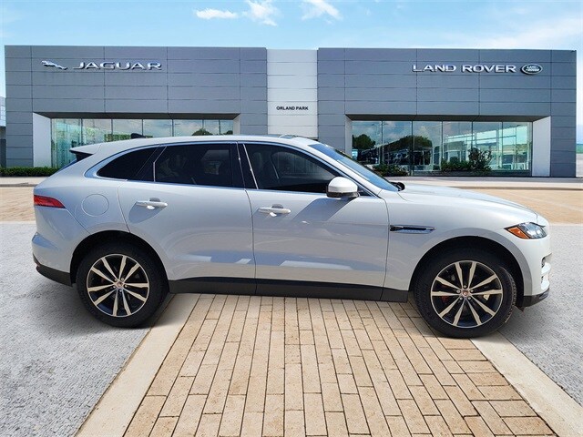 2020 Jaguar F-PACE Prestige photo 4