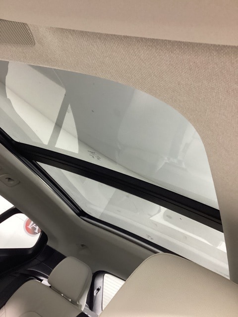 2026 Volvo XC40 Plus - Photo 13