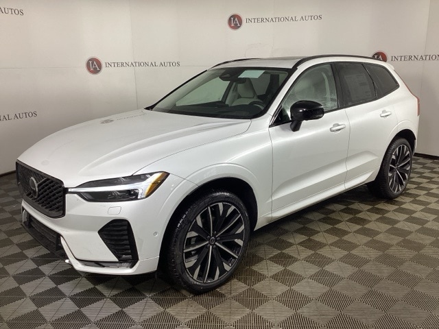 2026 Volvo XC60 Ultra's photo