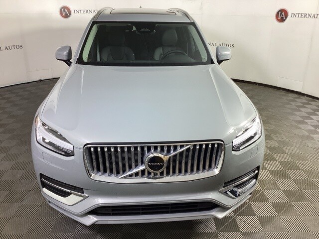 2025 Volvo XC90 Plus photo 2