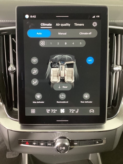 2026 Volvo XC90 Plus - Photo 24