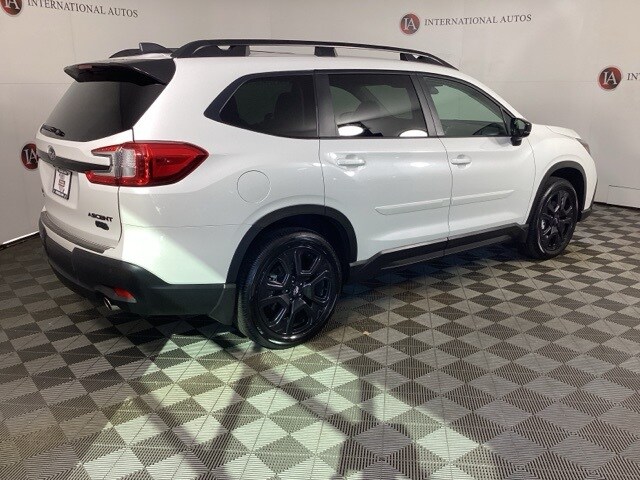 2025 Subaru Ascent Onyx Edition photo 4