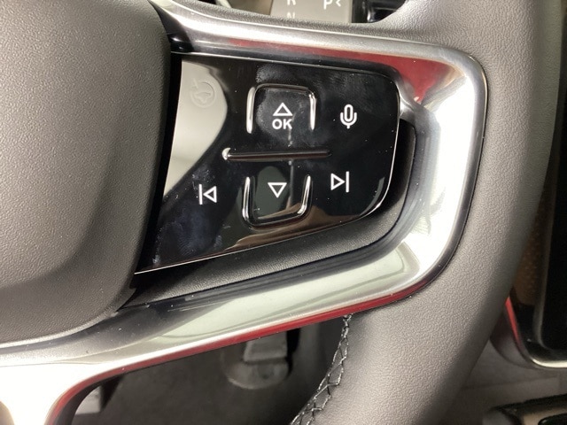 2025 Volvo EX90 Ultra - Photo 27