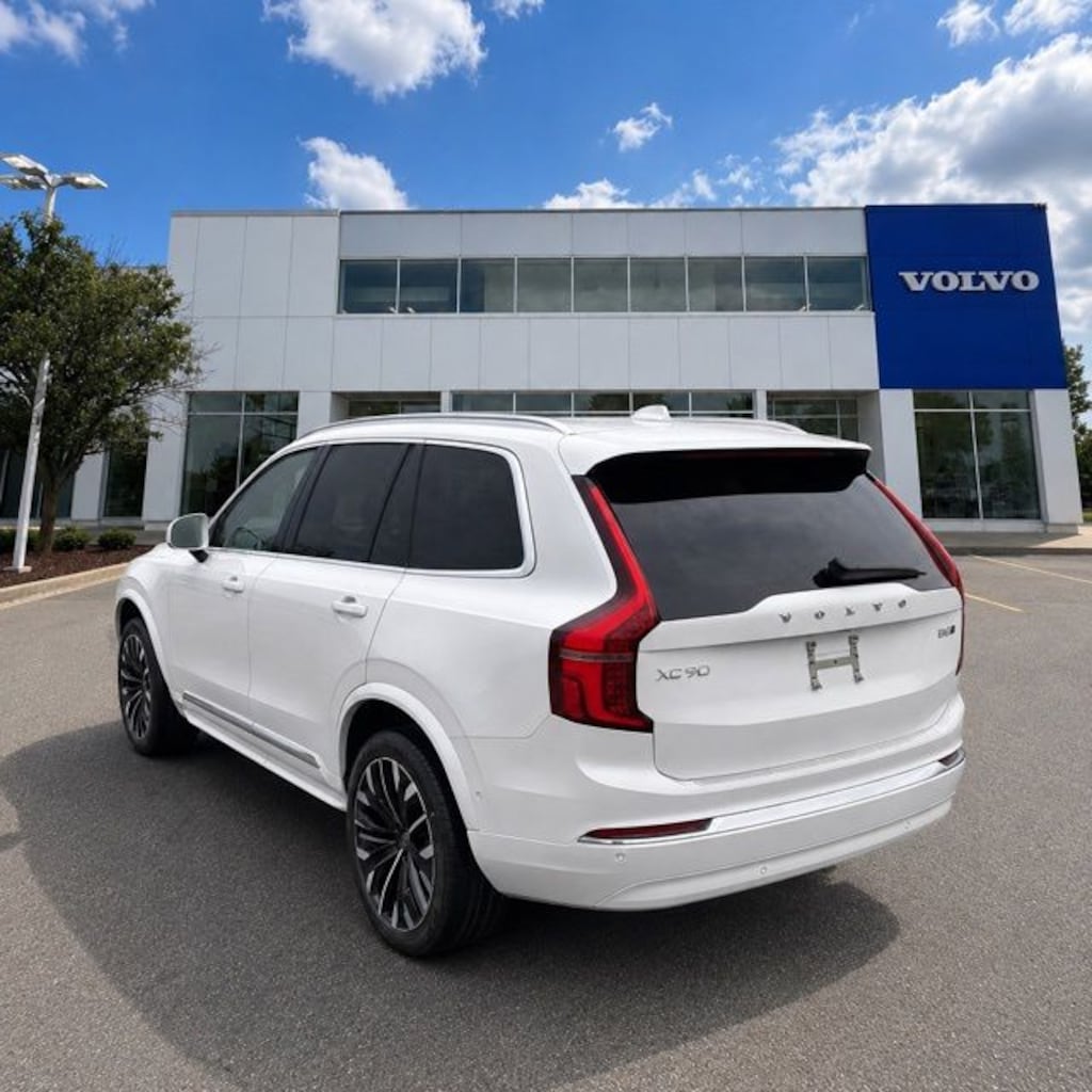 New 2027 Volvo XC90 Ultra SUV