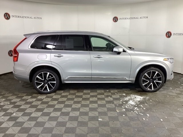 2024 Volvo XC90 Ultimate photo 2