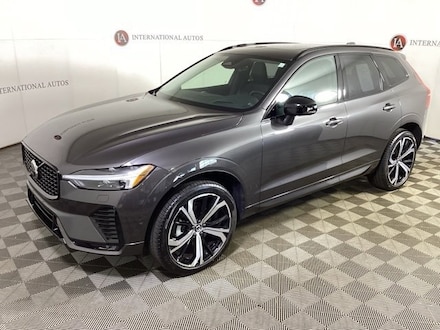 2024 Volvo XC60 B5 Ultimate Dark Theme SUV