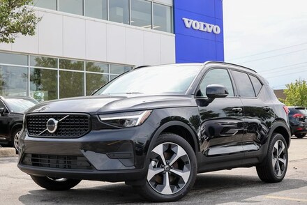 2026 Volvo XC40 B5 Core AWD SUV