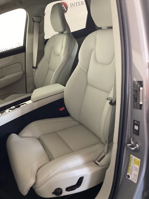 2026 Volvo XC60 Ultra - Photo 12