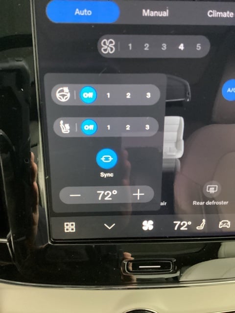 2026 Volvo XC40 Plus - Photo 26