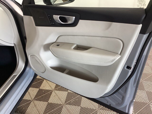 2026 Volvo XC60 Ultra - Photo 21