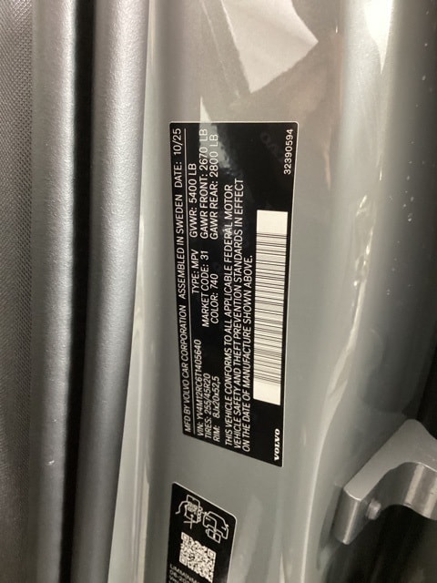 2026 Volvo XC60 Plus - Photo 16