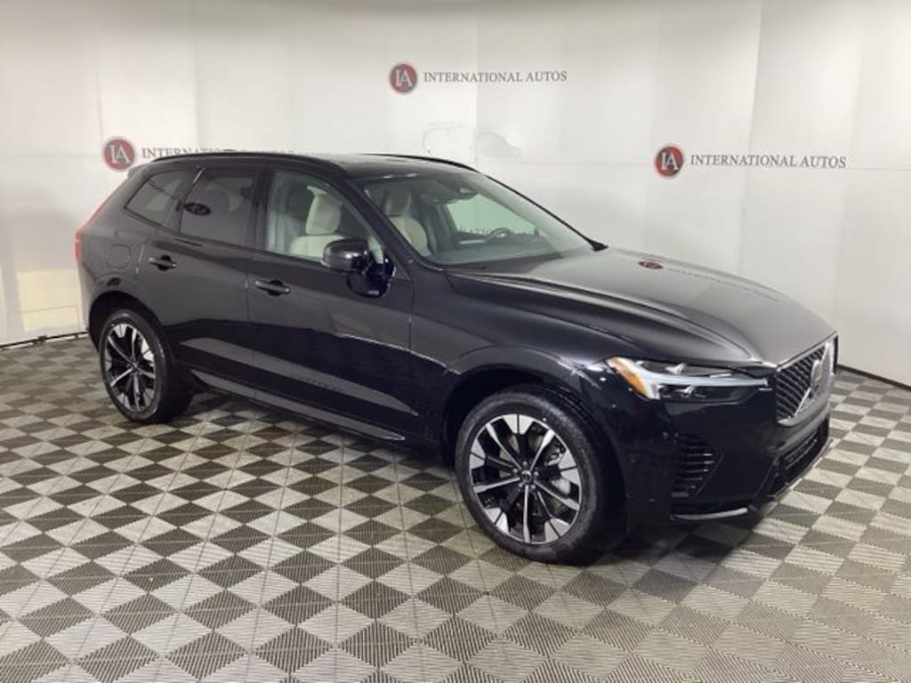 New 2026 Volvo XC60 plug-in hybrid T8 Plus SUV