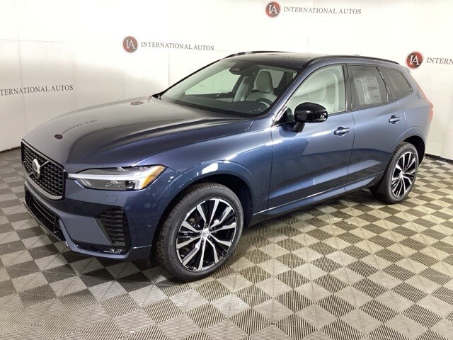 New 2025 Volvo XC60 B5 Plus SUV for sale in Tinley Park, IL