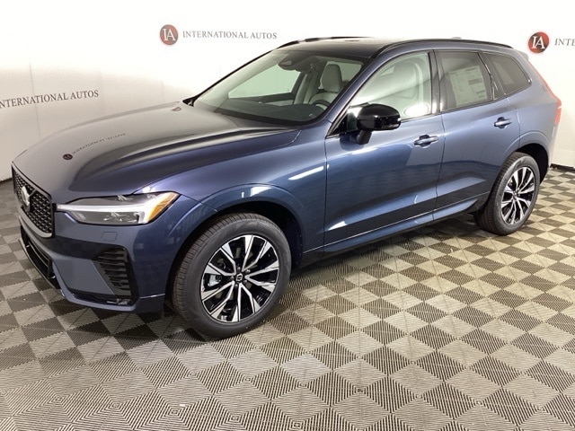 New 2025 Volvo XC60 B5 Core SUV for sale in Tinley Park, IL