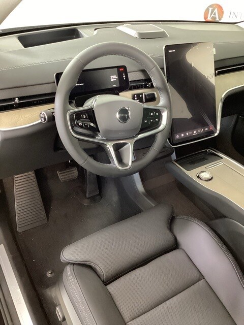 2025 Volvo EX90 Ultra - Photo 8