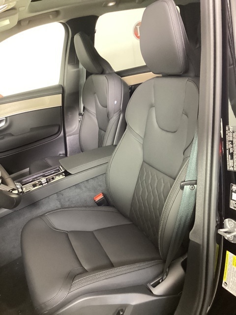 2026 Volvo XC90 Plus - Photo 12