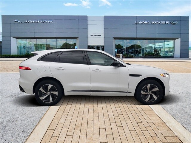 2025 Jaguar F-PACE P250 R-Dynamic S photo 4