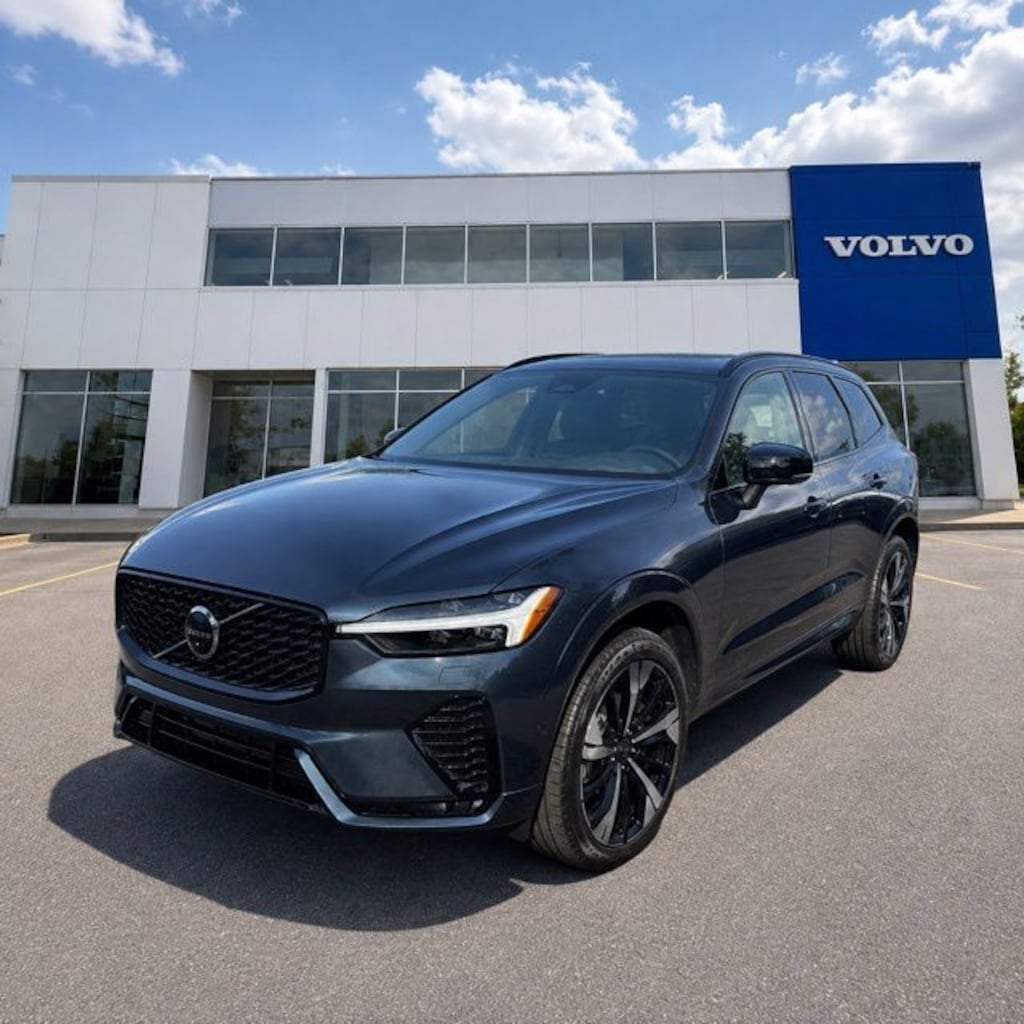 New 2026 Volvo XC90 B6 Plus 7-Seater SUV