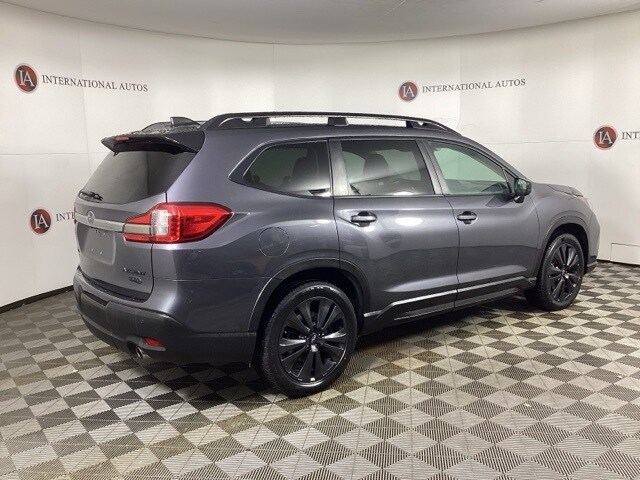 2022 Subaru Ascent Onyx Edition photo 4