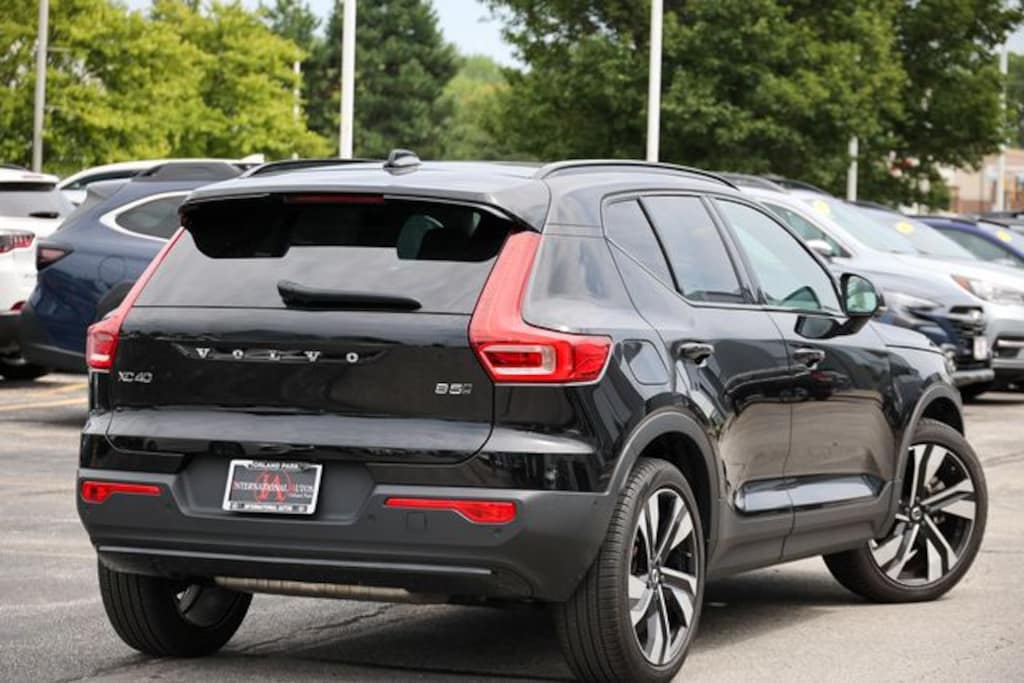 Certified 2024 Volvo XC40 Ultimate SUV