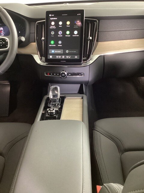 2026 Volvo XC90 Plus - Photo 22