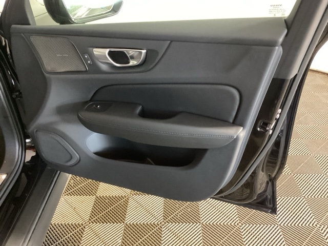 2026 Volvo V60 Cross Country Plus - Photo 21