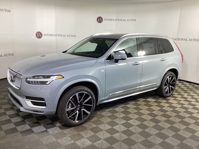 New 2025 Volvo XC90 B6 Plus 7-Seater AWD SUV for sale in Tinley Park, IL