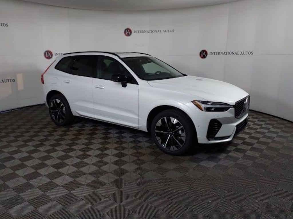 New 2026 Volvo XC60 B5 Plus SUV