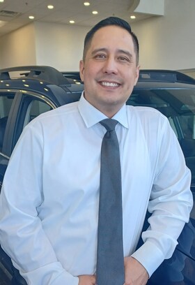 Staff member Peter Wong from e687e37352cf