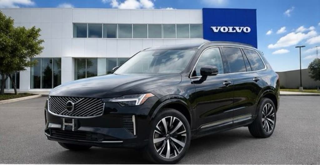 New 2026 Volvo XC90 B5 Core SUV