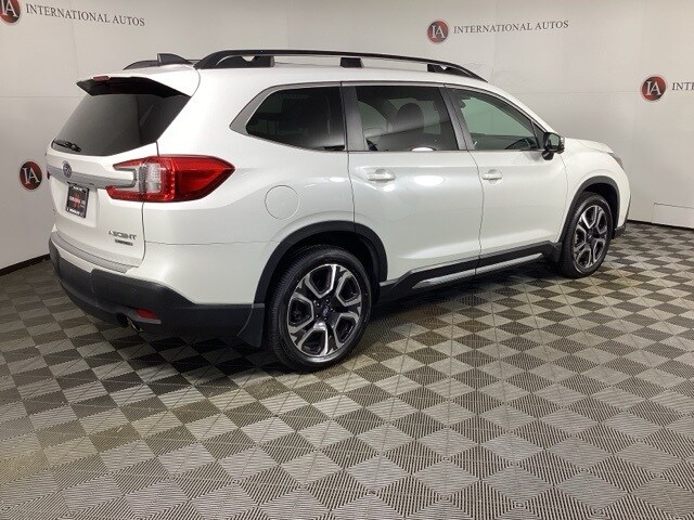 2023 Subaru Ascent Limited photo 4